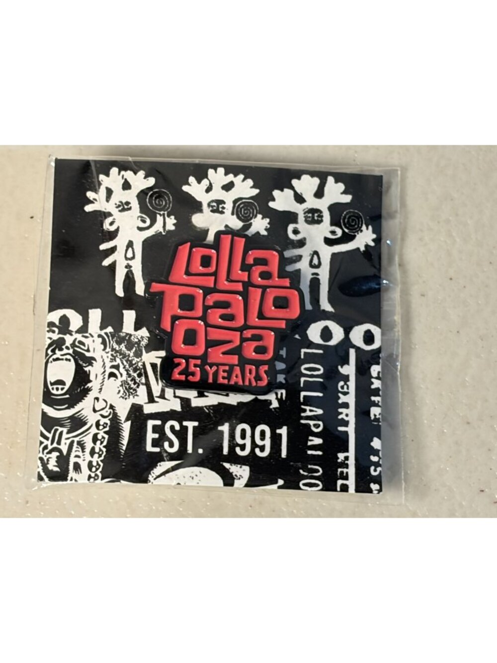 Rare Lollapalooza 2016 Music Festival 25 Years Collectible Lapel Pin Red